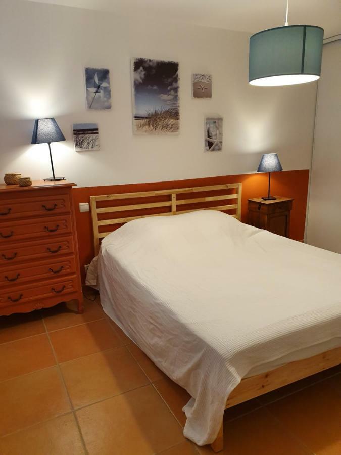 Maison Les Pins Aigues-Mortes Exterior foto